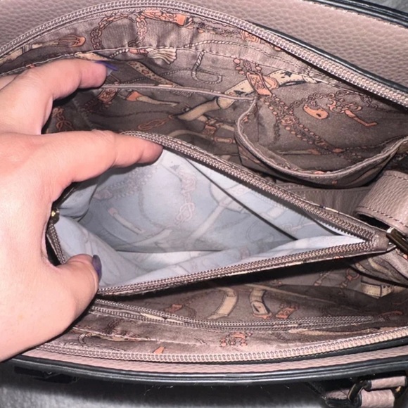 Purse - Picture 6 of 7